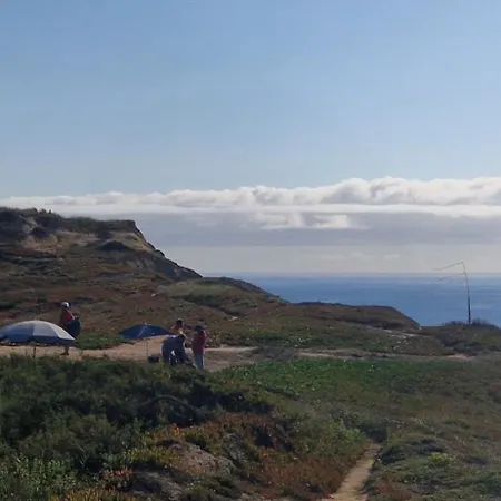 Close To The Sea, To Lisbon And To Your Heart Lejlighed *